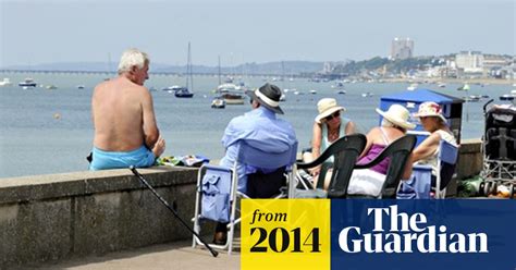 britain set for another scorching day with 30c expected in the south