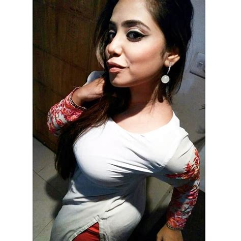 sexy bangladeshi girl big boob seductive desi girl fashion pinterest desi indian girls