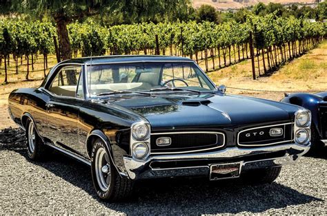 classic american muscle cars born   usa