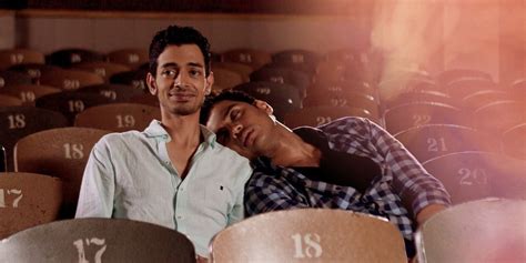 “loev” é O Filme Gay Filmado Em Segredo Do Netflix Universo Aa