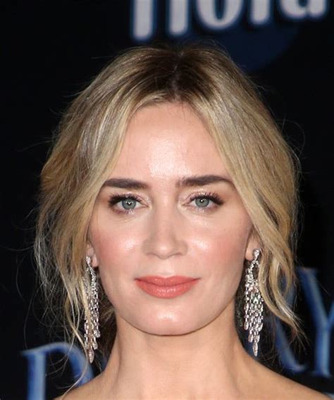 Emily Blunt Hairstyles Hair Cuts And Colors