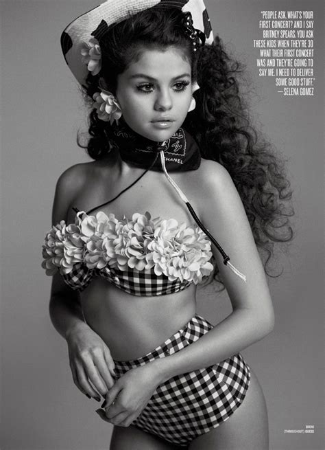 V Magazine Selena Gomez On The Cover Of V94 Photography
