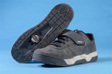 mountain bike shoes reviewed  rated  experts mbr