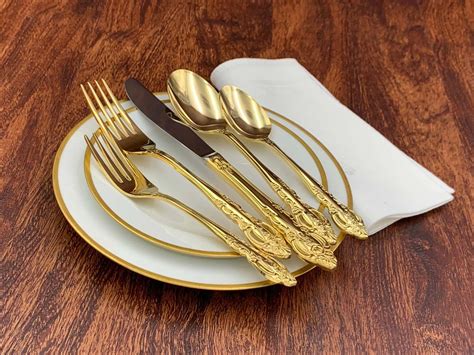 clean gold plated silverware storables