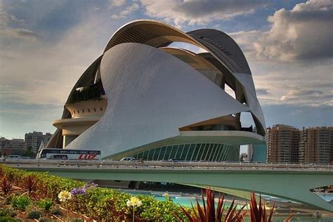 morning news roundup  city  valencia sues santiago calatrava architect magazine