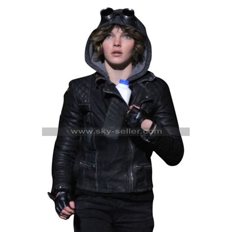 gotham catwoman selina kyle quilted shoulders black
