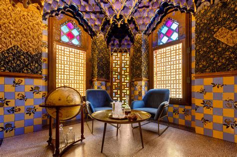 guests  spend  night  gaudis casa vicens  autumn  spaces