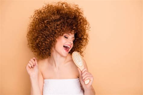 brushes  curly hair   frizz