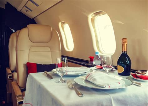 exquisite airlines  top  class seats business world travel