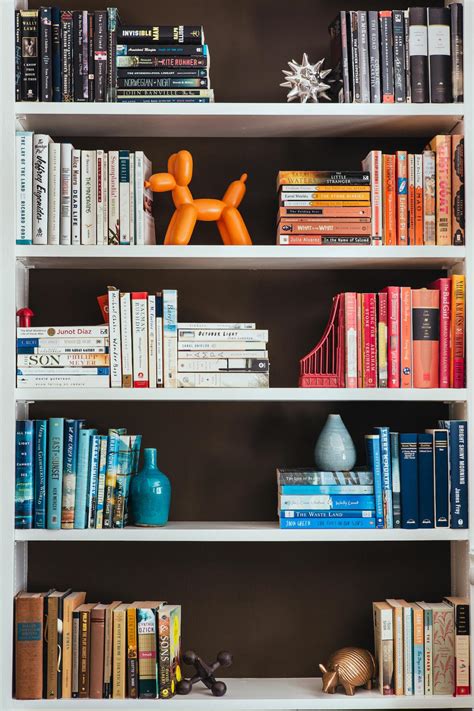 organize books   bookshelf hgtv