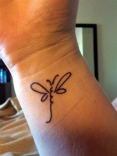 45 Cute Dragonfly Tattoo Designs For Women