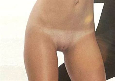 emily ratajkowski nude naked fappening pussy close up celebrity leaks scandals leaked sextapes