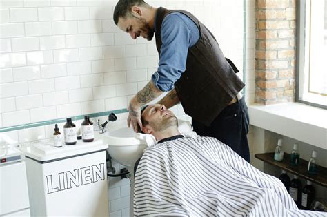 5 tips from dermatologists to treat your scratchy scalp barber