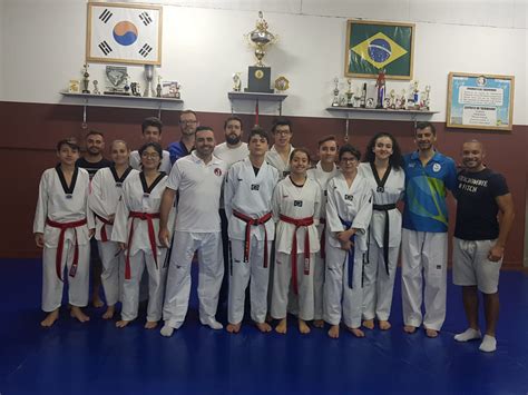 taekwondo realiza 2º curso de arbitragem clube atlético
