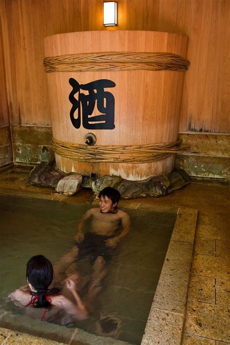 Japanese Inns Are Offering Sake Baths