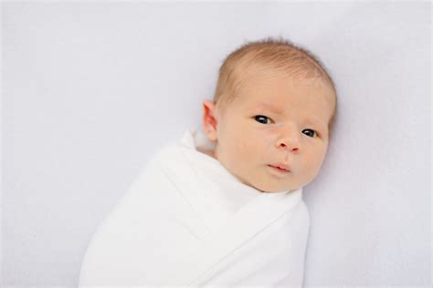 baby holly chandler az lifestyle newborn photography loriophoto