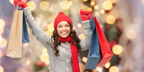 gifting  consumer  ideal shopping experience  holiday season huffpost