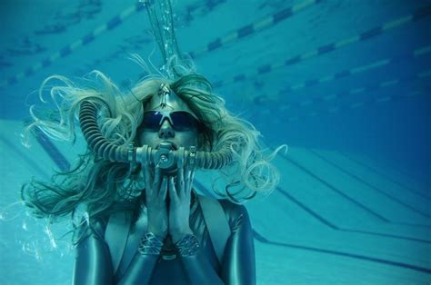 Model Cybers U Olga Levitskaya Underwater Tricks Valery Mukhin