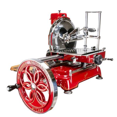 berkel volano  rot manuelle aufschnittmaschine mit passgenauen fassholzbrett palatina