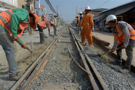 cambodia restores railway link to thailand after 45 years