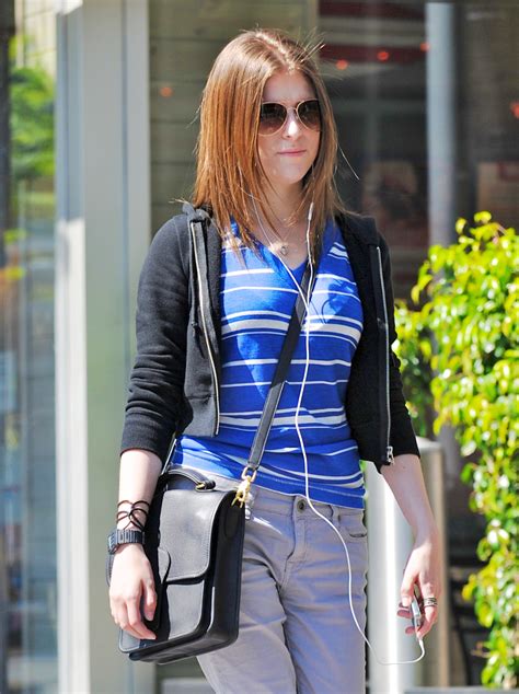 anna kendrick looking tiny and qt in hollywood oh no they didn t — livejournal