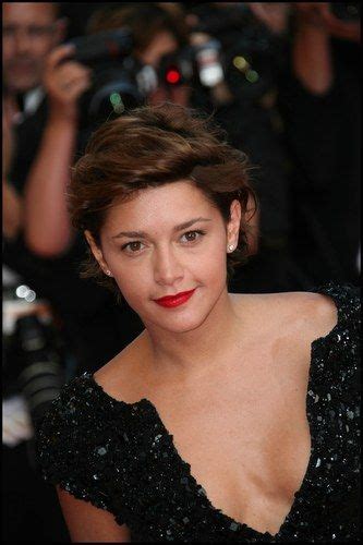 42 Best Emma De Caunes Images On Pinterest Tv Icon