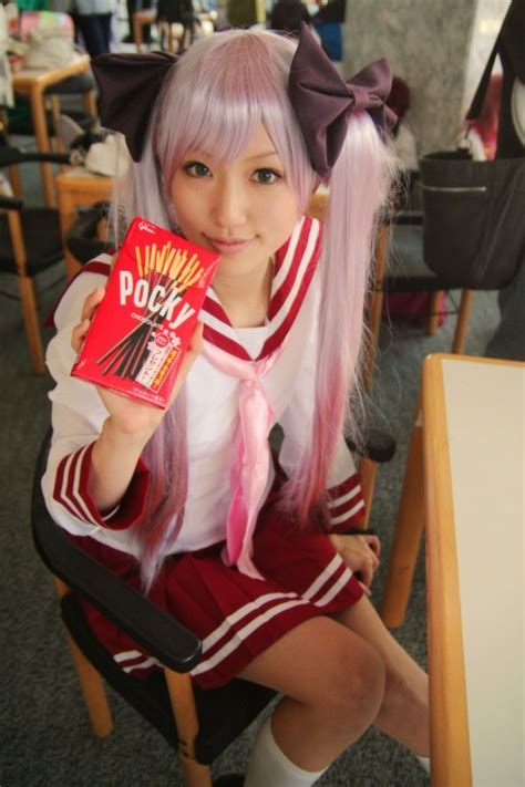 Cute Japanese Cosplayers 65 Pics