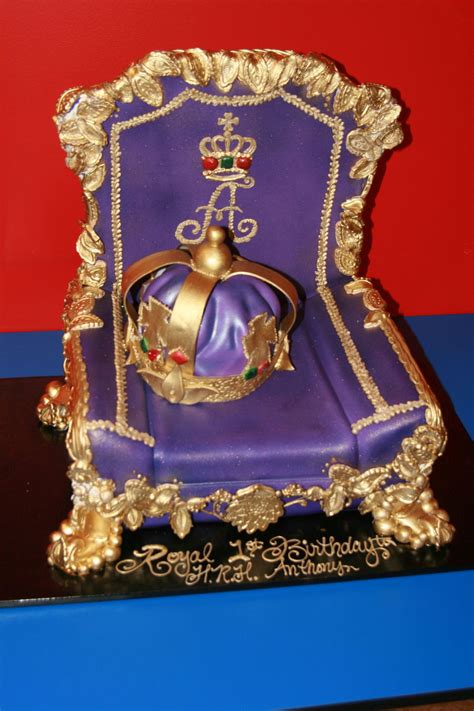 wonderful cake  designed   sons royal st birthday