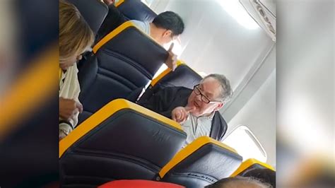 Ryanair Racist Passenger Referred To Police Reports
