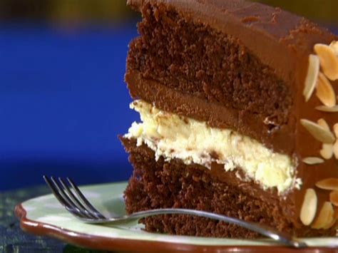 Chocolate Layer Cake With Cheesecake Filling Quick And Easy Recipes