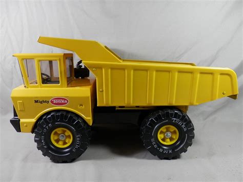vintage mighty tonka dump truck pressed steel metal toy  yellow