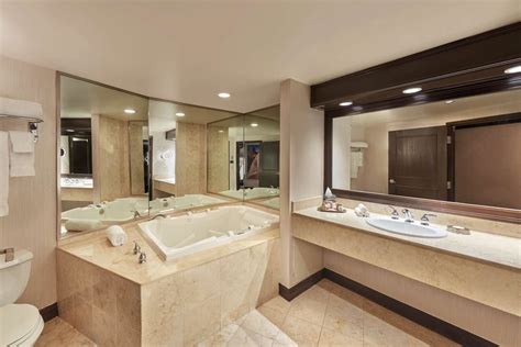 10 Best Las Vegas Hotels With In Room Jacuzzi Tubs In 2023