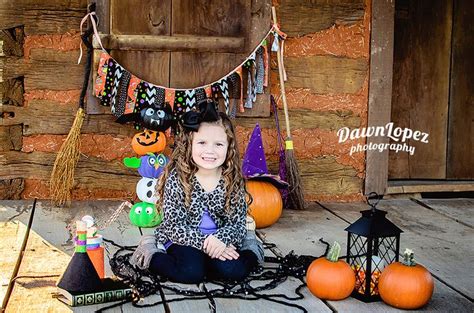 fall halloween mini session garland banner witches brooms pumpkins