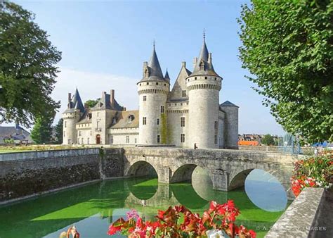 chateau de sully sur loire guide  map  visiting  castle