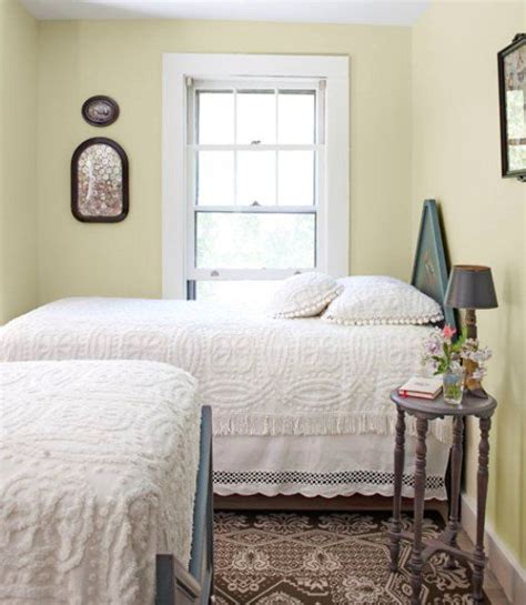 images   beds   small room  pinterest small rooms  twin beds