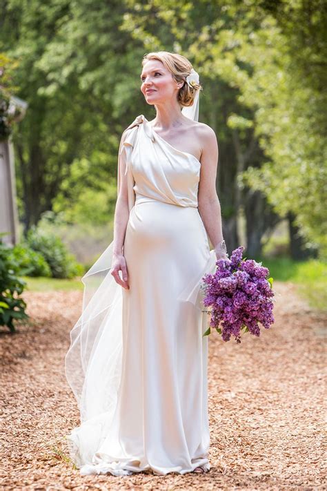 19 of the most gorgeous maternity wedding dress for