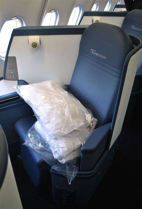 review of delta air lines flight from amsterdam to detroit in business