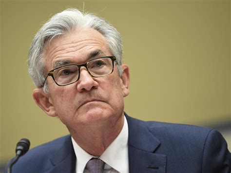 feds jerome powell calls   economic aid warning weakness