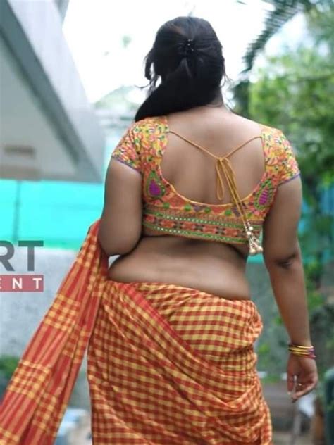 pin on backless saree