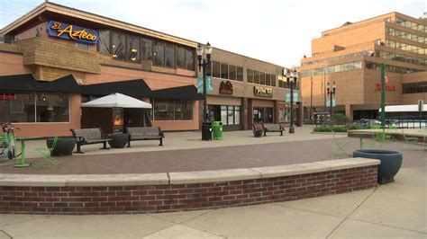 east lansing city council extends state  emergency  mask requirement wlns  news
