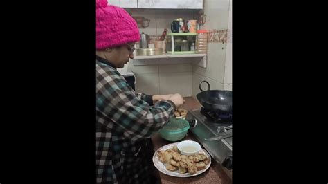 desi mom convinces her son who is on diet to eat pakoras watch how