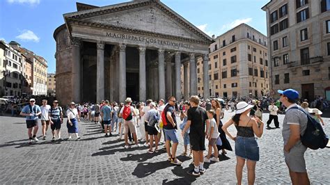 pantheon  frustrate tourists  rome   york times