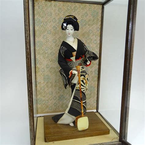 Sold Price Vintage Japanese Geisha Doll In Glass Case July 3 0116