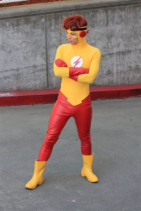 kid flash cosplay kid flash flash cosplay robin  boy