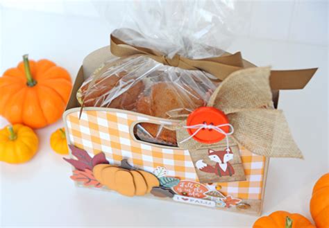 a week of autumn treats muffin totes echo park paper