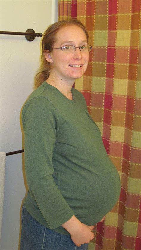 23 Weeks Pregnant With Twins The Maternity Gallery