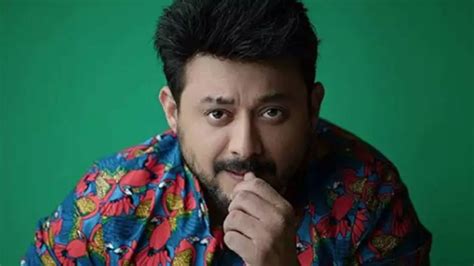 Swwapnil Joshis Emotional Posts For Mother And Wife During Navratri