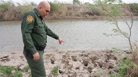 Border Patrol Agent Urges Calm As Fears In Texas Town Rise Fox News