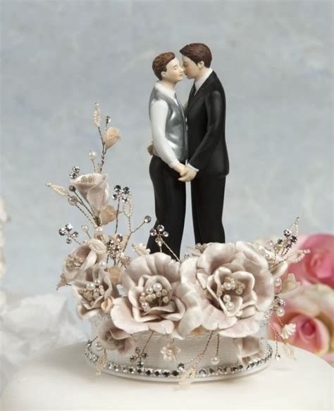 17 Gay Cake Toppers That Every Same Sex Wedding Needs