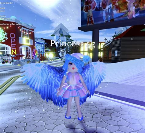 pin  evangelina   royale high roblox outfits roblox pictures games roblox design girl